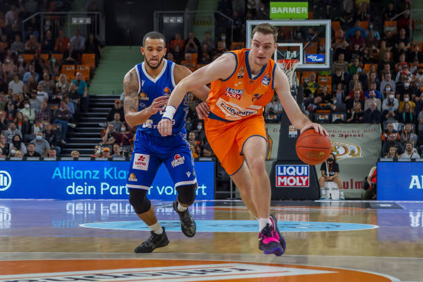 并在未来的 并在未来的