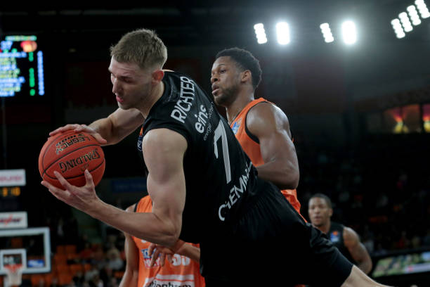 意外背后的 意外背后的