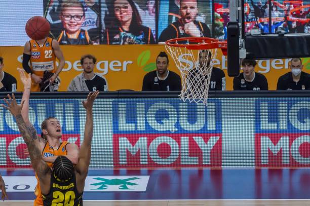 更是一位卓 更是一位卓