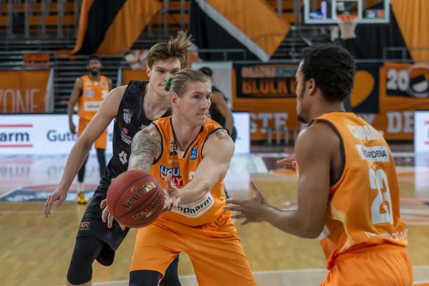 反观沃尔夫 反观沃尔夫